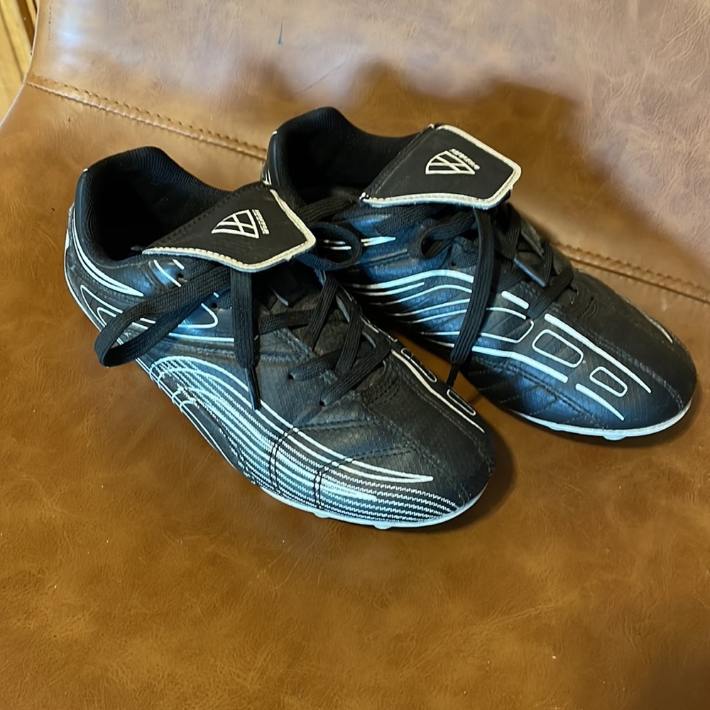 Kids cleats - Picture 2 of 6